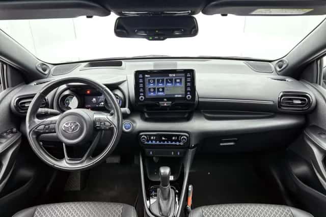 Toyota Yaris (2020) thumbnail 5