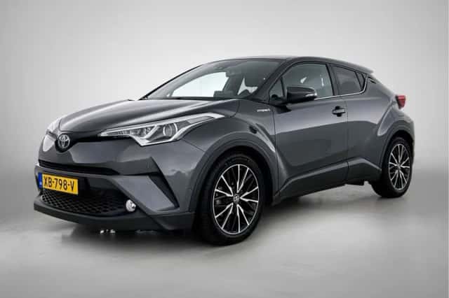 Toyota C-HR (2018) thumbnail 1