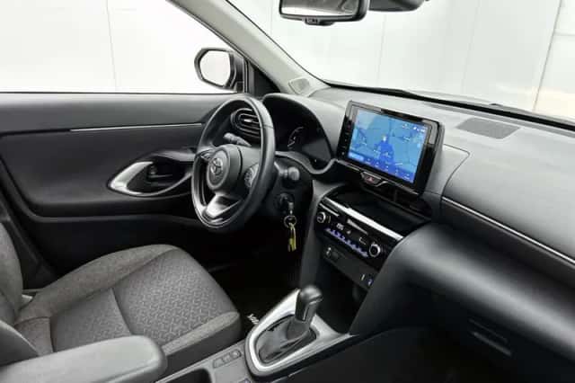 Toyota Yaris Cross (2023) thumbnail 6