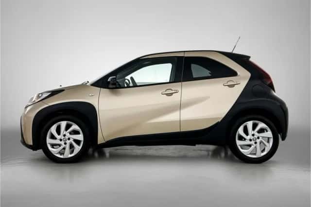 Toyota Aygo (2022) thumbnail 3