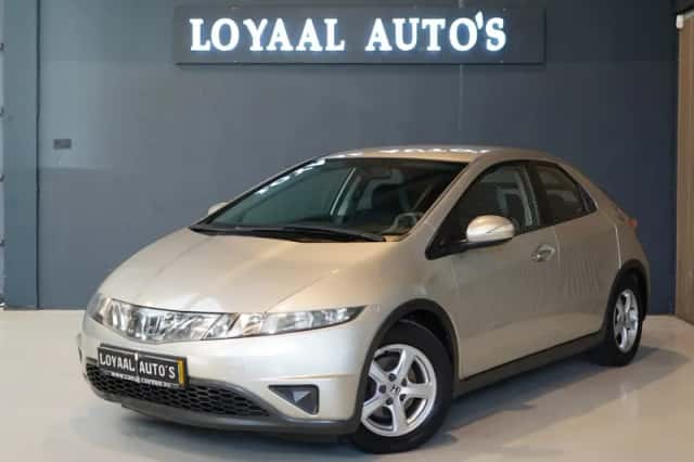 Honda Civic (2007) thumbnail 4
