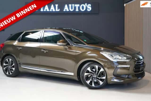 Citroën DS5 (2012) thumbnail 1