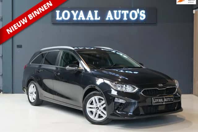 Kia Ceed Sportswagon (2019) thumbnail 1