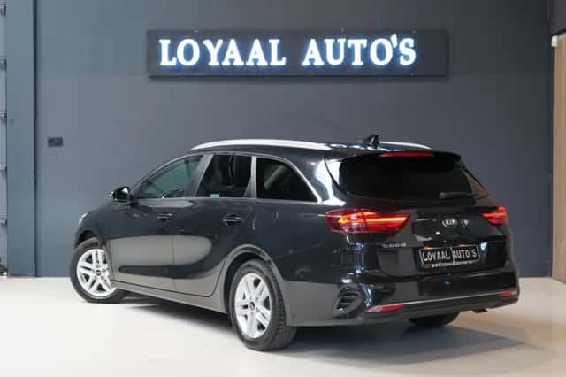 Kia Ceed Sportswagon (2019) thumbnail 6