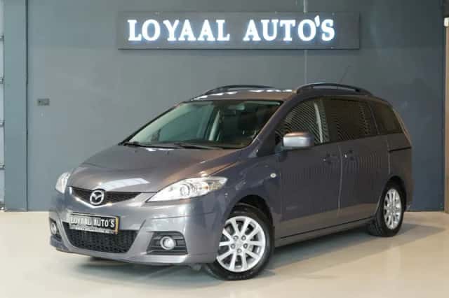 Mazda 5 (2010) thumbnail 4