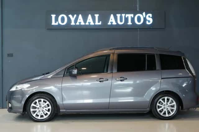 Mazda 5 (2010) thumbnail 5