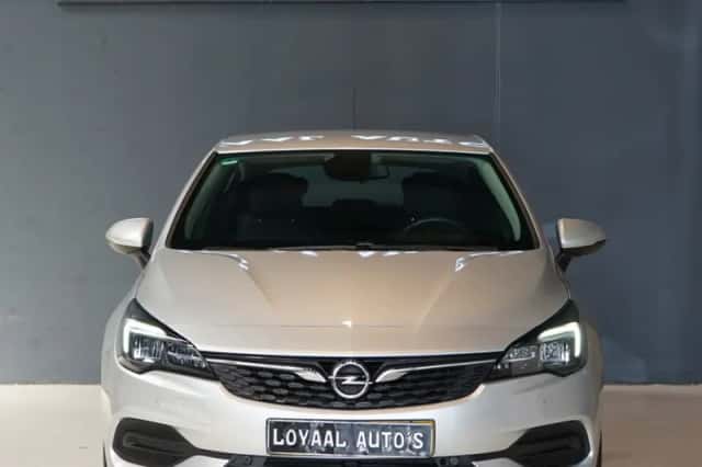 Opel Astra (2021) thumbnail 3