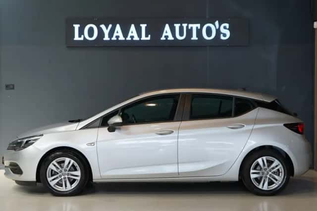 Opel Astra (2021) thumbnail 5