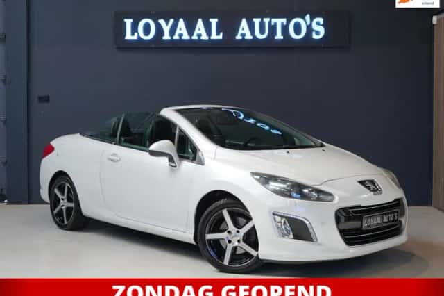 Peugeot 308 (2012) thumbnail 1