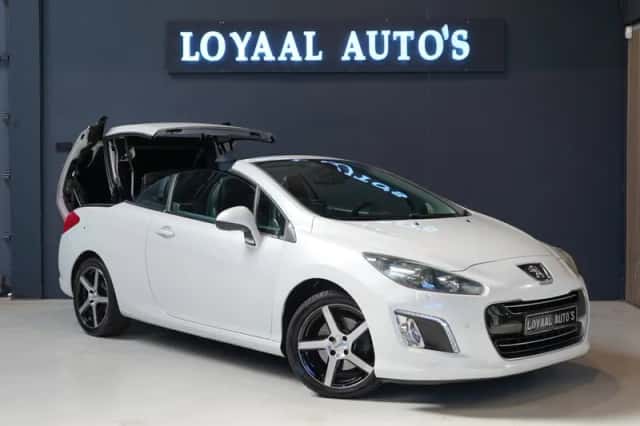 Peugeot 308 (2012) thumbnail 2