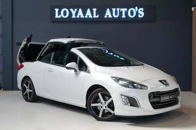 Peugeot 308 (2012) thumbnail 3