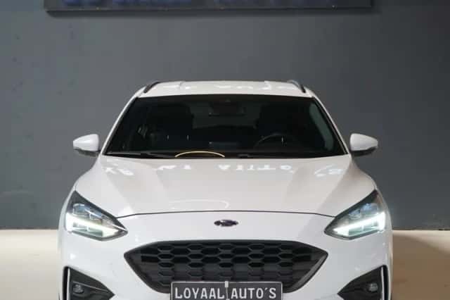Ford Focus (2020) thumbnail 3