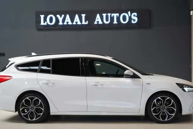 Ford Focus (2020) thumbnail 6