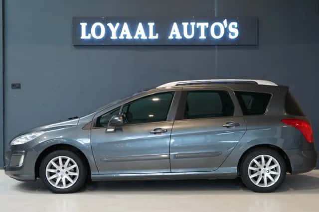Peugeot 308 (2009) thumbnail 4
