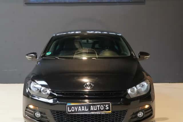 Volkswagen Scirocco (2011) thumbnail 3