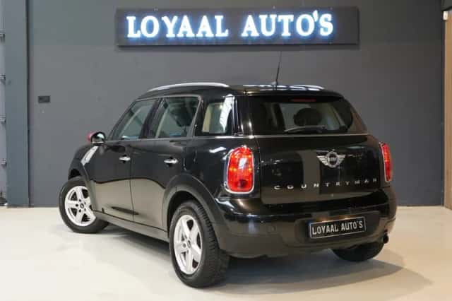 MINI Countryman (2013) thumbnail 6