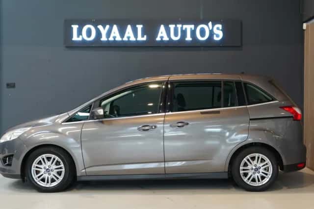 Ford Grand C-Max (2013) thumbnail 4