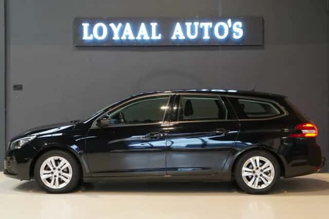 Peugeot 308 (2020) thumbnail 4