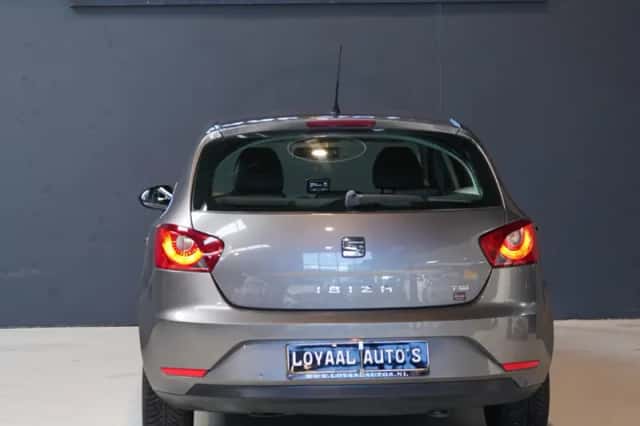 SEAT Ibiza (2015) thumbnail 6