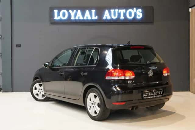 Volkswagen Golf (2009) thumbnail 6
