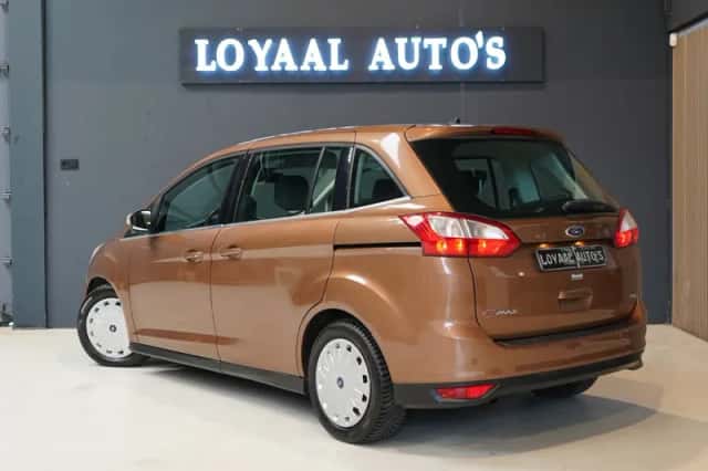 Ford Grand C-Max (2013) thumbnail 6