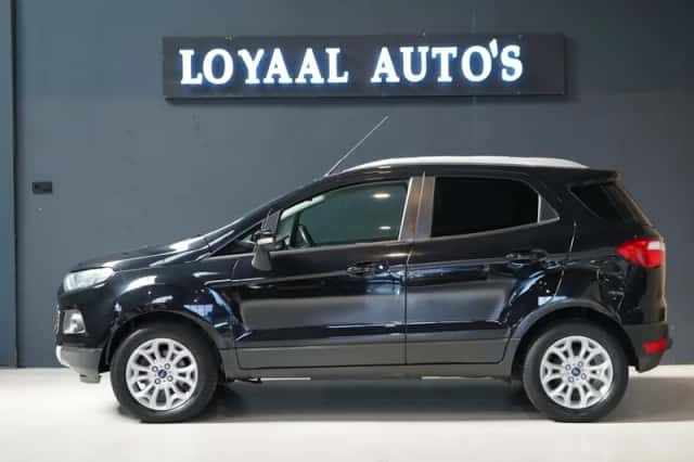 Ford EcoSport (2016) thumbnail 5