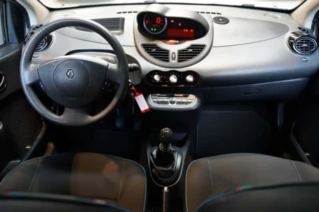 Renault Twingo (2012) thumbnail 2