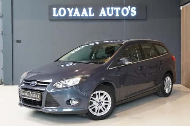 Ford Focus (2014) thumbnail 4