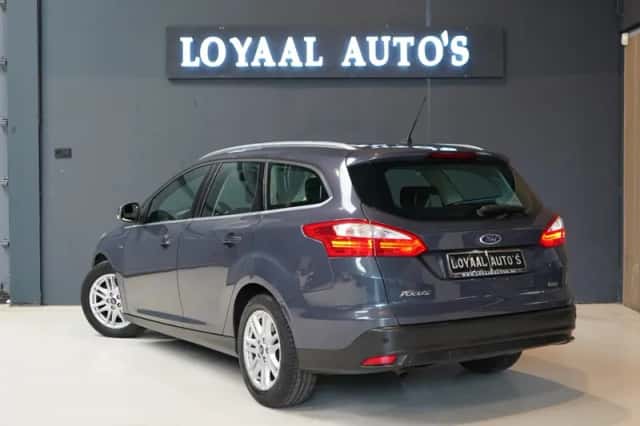 Ford Focus (2014) thumbnail 6