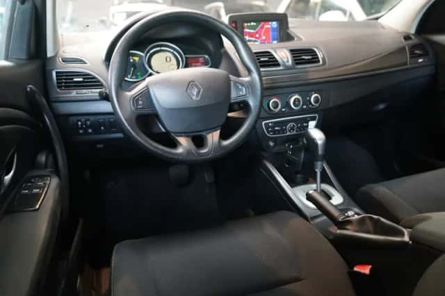 Renault Mégane (2009) thumbnail 2