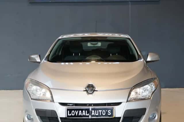 Renault Mégane (2009) thumbnail 3