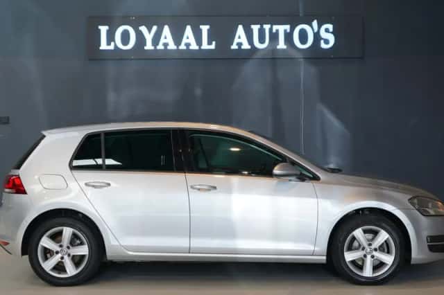 Volkswagen Golf (2013) thumbnail 6