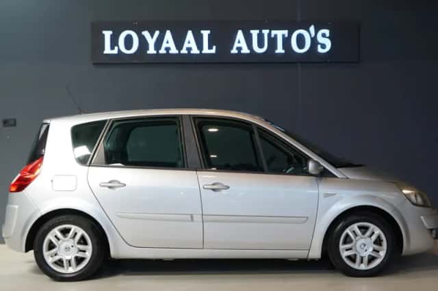 Renault Scénic (2008) thumbnail 6
