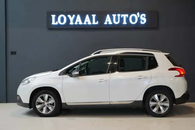 Peugeot 2008 (2013) thumbnail 5