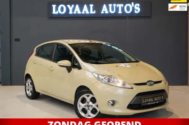 Ford Fiesta (2009) thumbnail 1