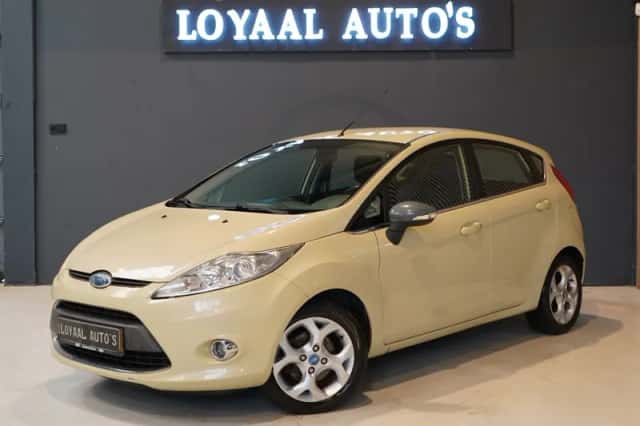 Ford Fiesta (2009) thumbnail 4