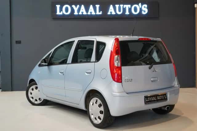 Mitsubishi Colt (2005) thumbnail 6