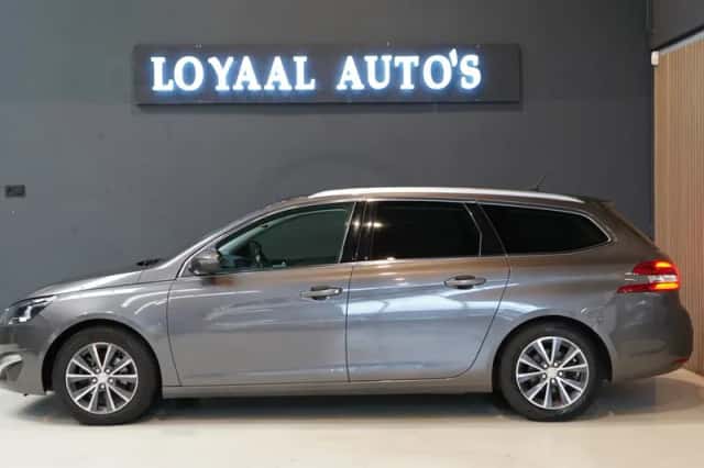 Peugeot 308 (2016) thumbnail 5