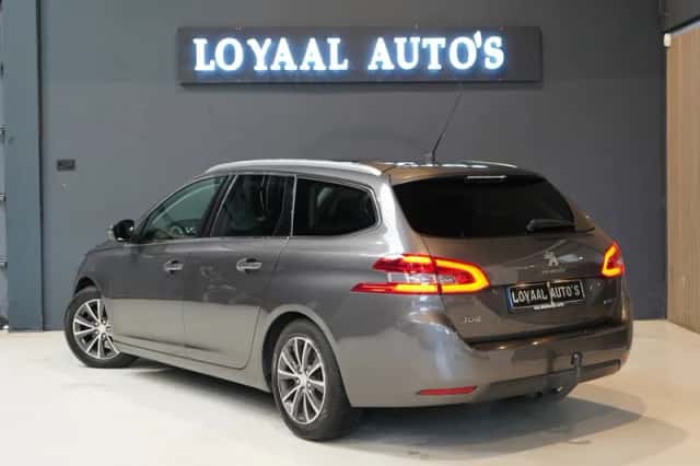 Peugeot 308 (2016) thumbnail 6