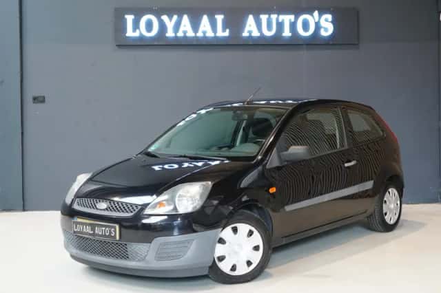 Ford Fiesta (2008) thumbnail 4