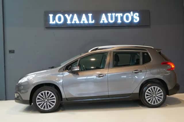 Peugeot 2008 (2016) thumbnail 5