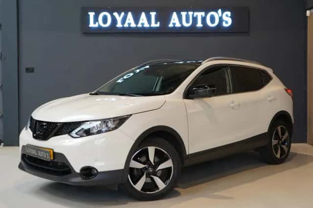 Nissan Qashqai (2015) thumbnail 4