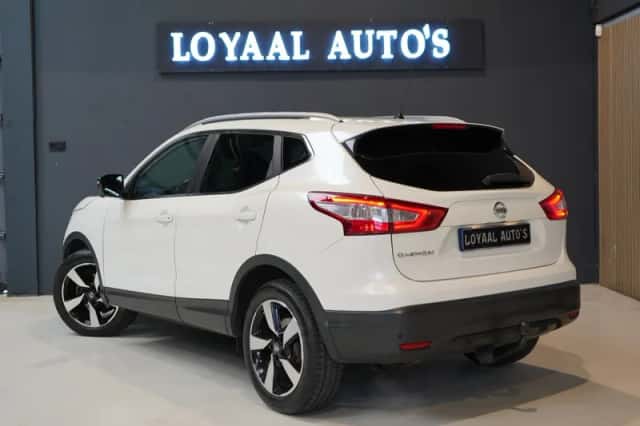 Nissan Qashqai (2015) thumbnail 6