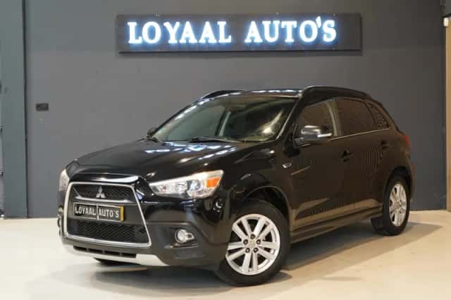 Mitsubishi ASX (2011) thumbnail 4
