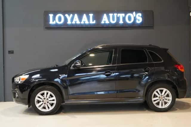 Mitsubishi ASX (2011) thumbnail 5