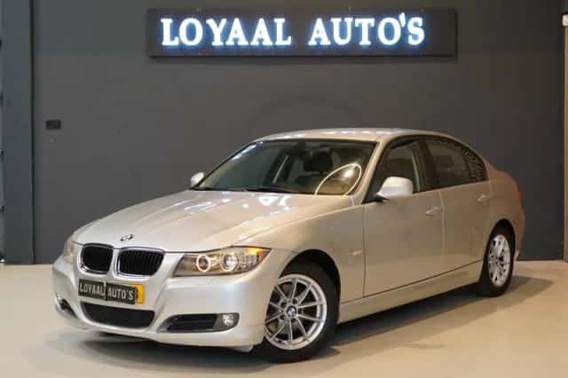 BMW 3-Serie (2011) thumbnail 4