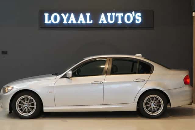 BMW 3-Serie (2011) thumbnail 5