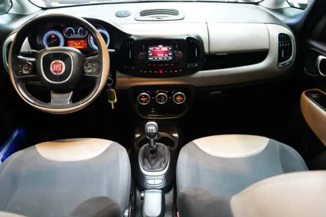 Fiat 500L (2013) thumbnail 2