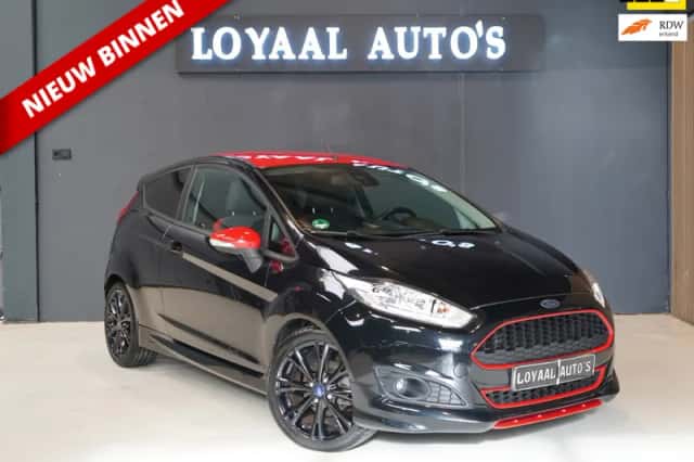 Ford Fiesta (2014) thumbnail 1