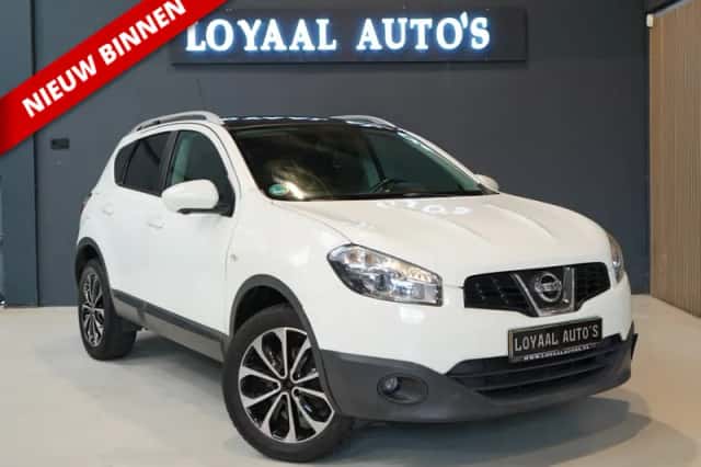 Nissan Qashqai (2012) thumbnail 1